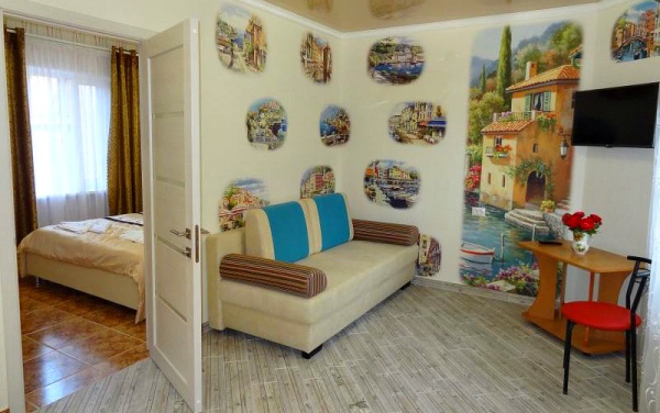 Номера гостевого дома «Золотая рыбка» Номер гостевого дома в Саках